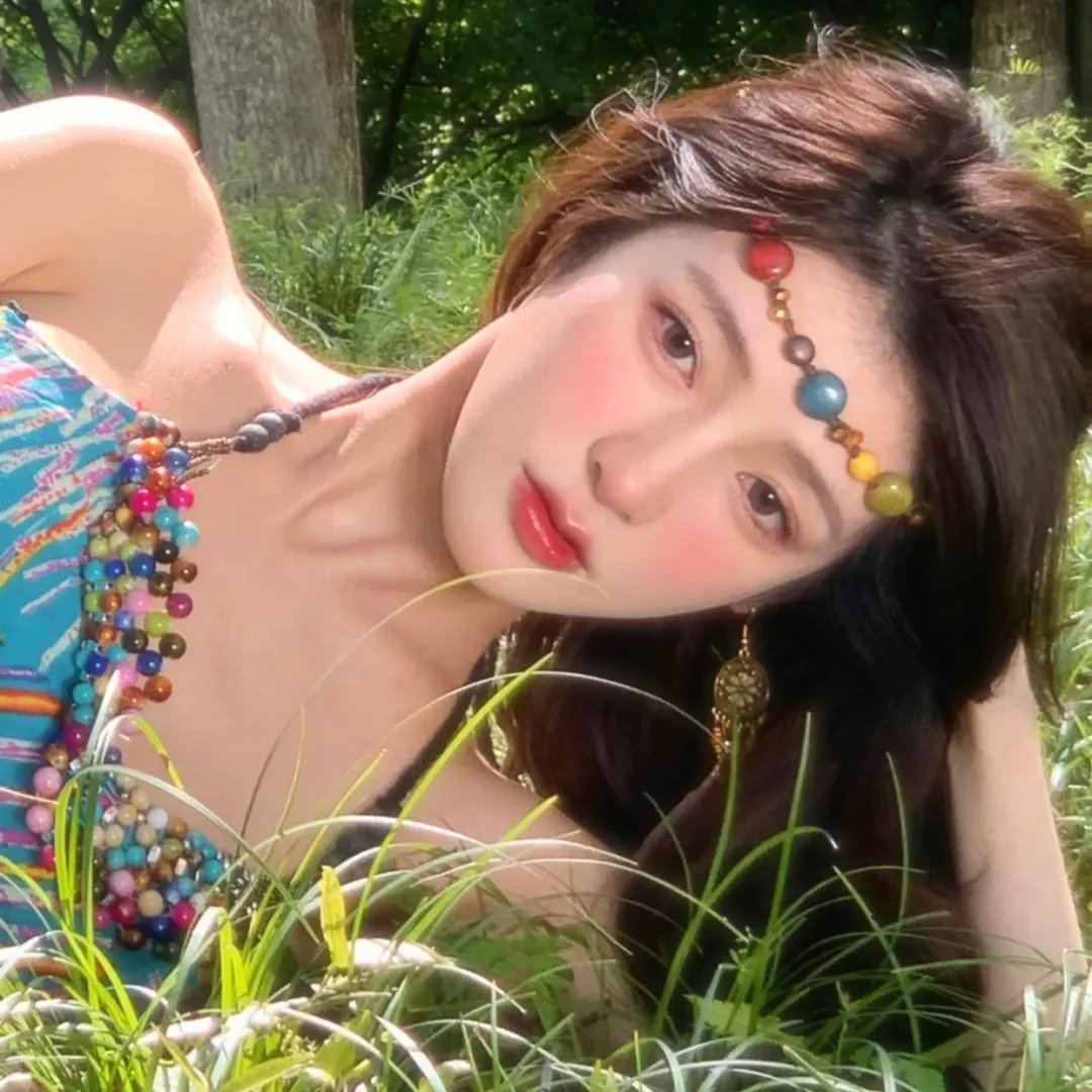 渺小而坚韧海报