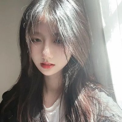 红墙外海报